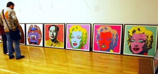 Andy Warhol, Monroe és Mao szitanyomatai Szegeden